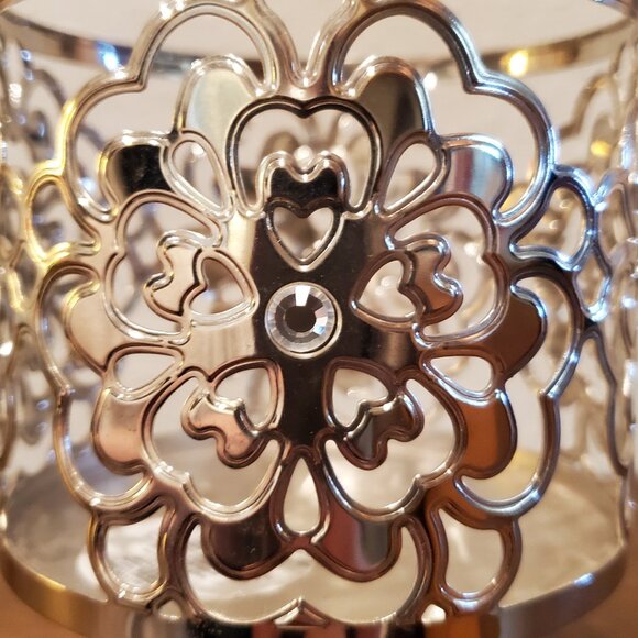 Bath & Body Works Flower Heart Gem Pedestal 3-Wick Candle Holder Sleeve - Picture 2 of 5
